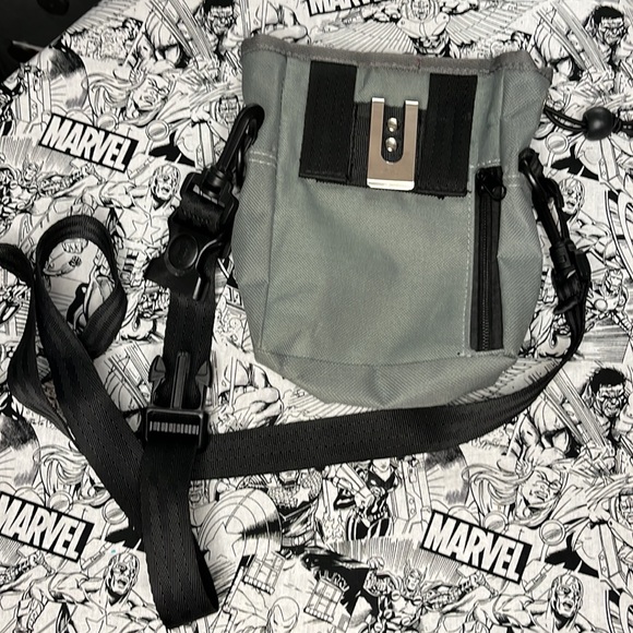 Pawaboo dog treat pouch - Picture 3 of 6